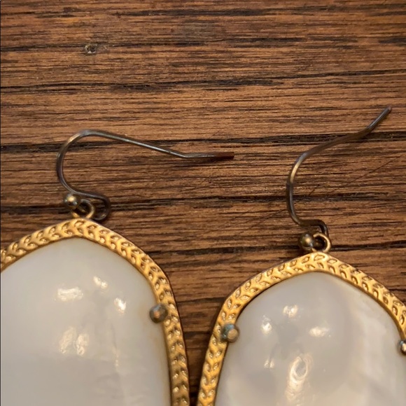 Kendra Scott Danielle mother of pearl - Picture 4 of 5